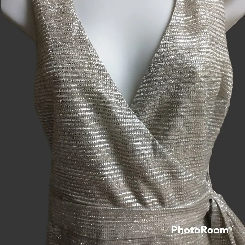 Anthropologie / Line + Dot Silver Wrap Dress, size M - Picture 5 of 8